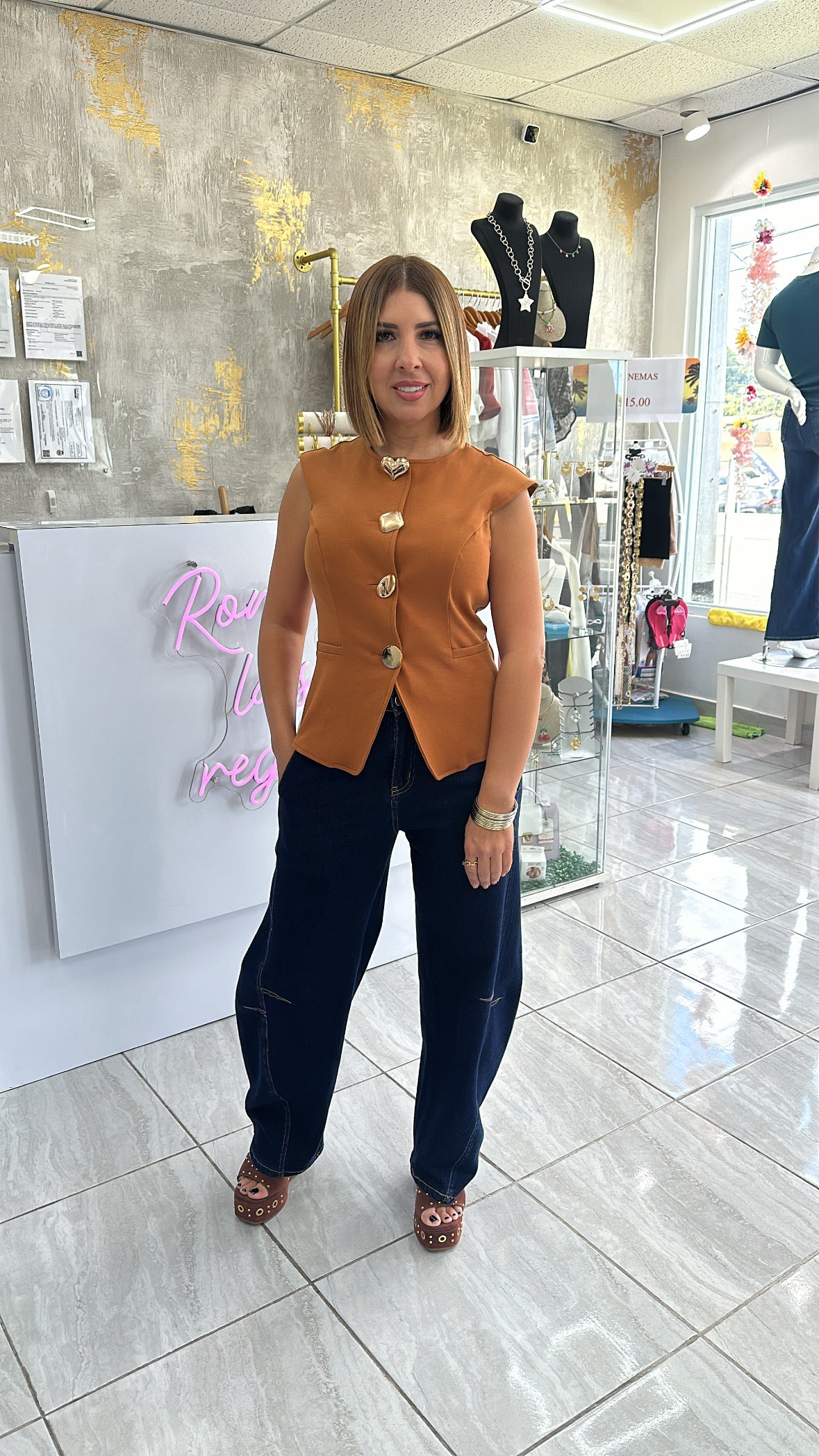 Button Coarl Coral Button – Fitting Room Boutique