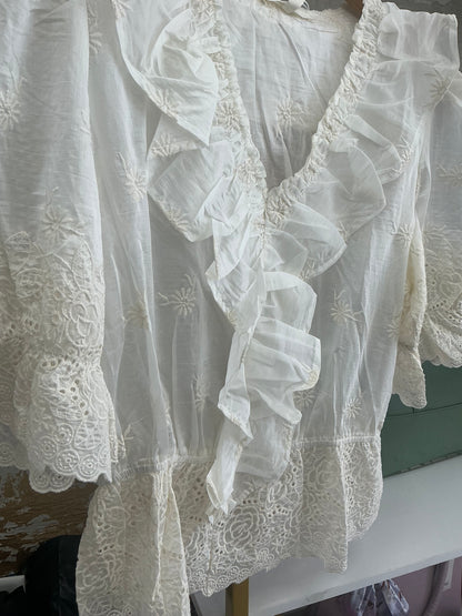 Ami Blouse