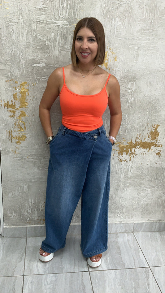 Crossover vibrant jeans