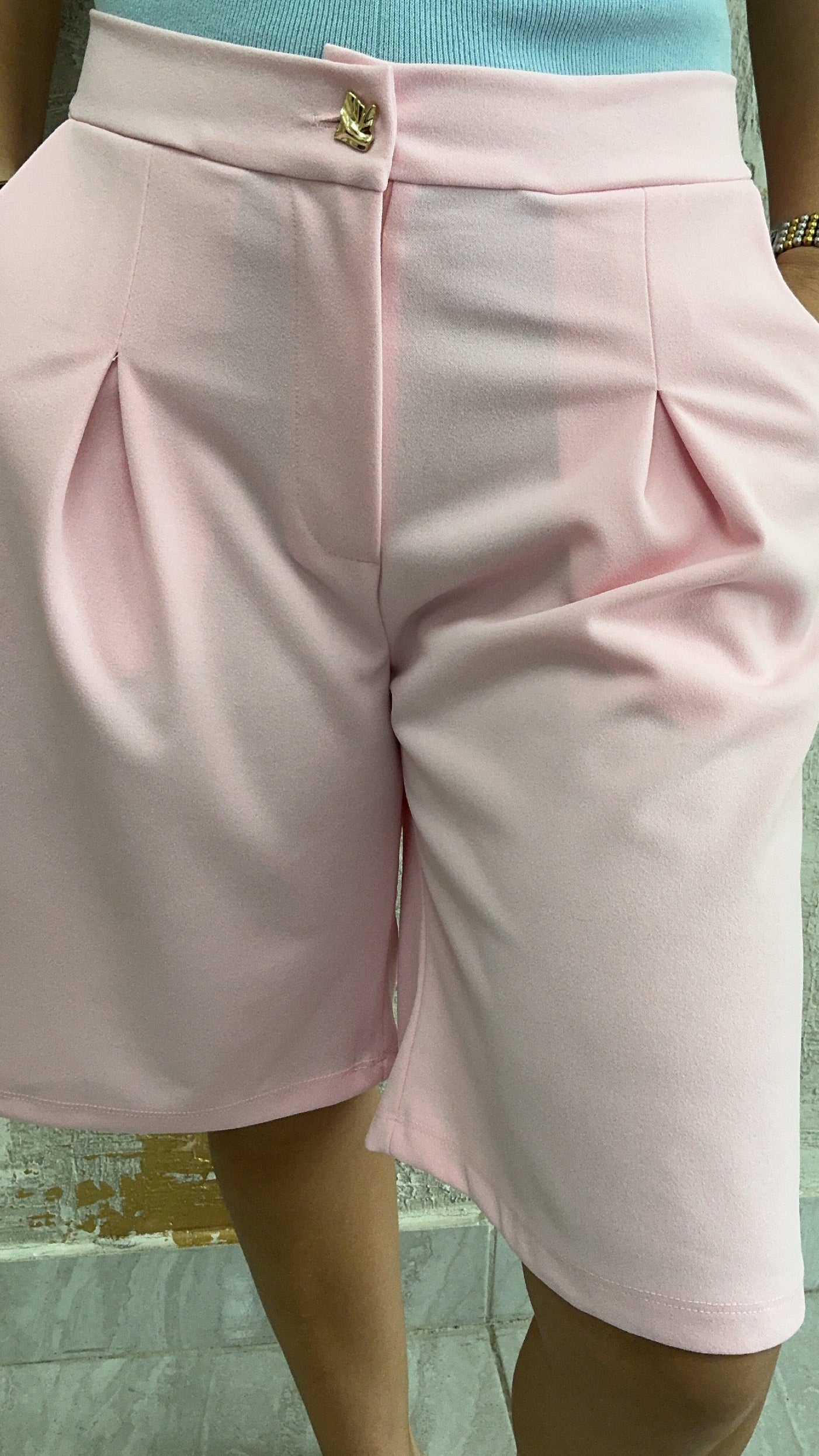 Pamela Cut-Off