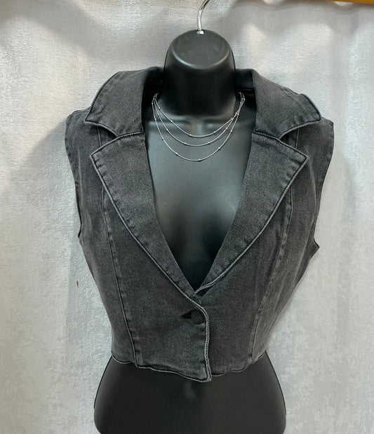 Favia Vest