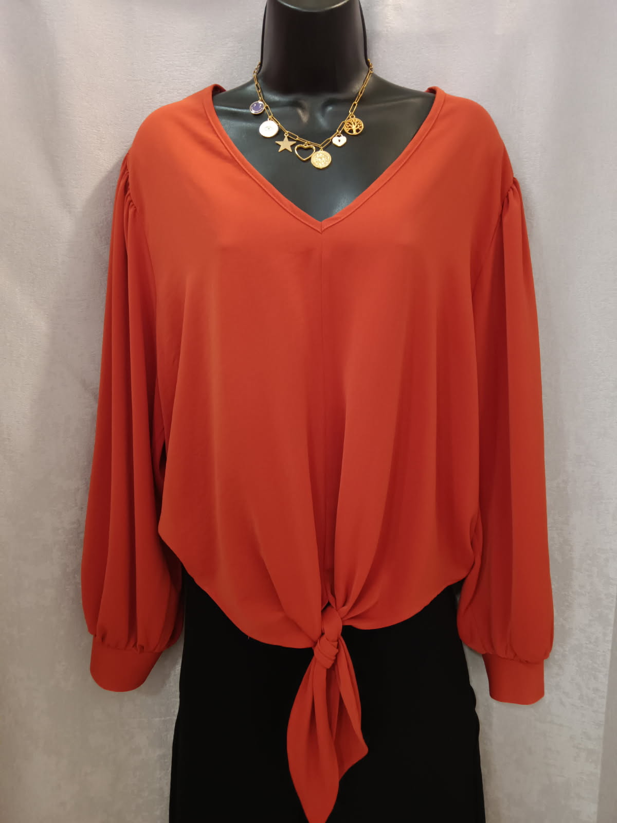 Mosta Blouse PLUS