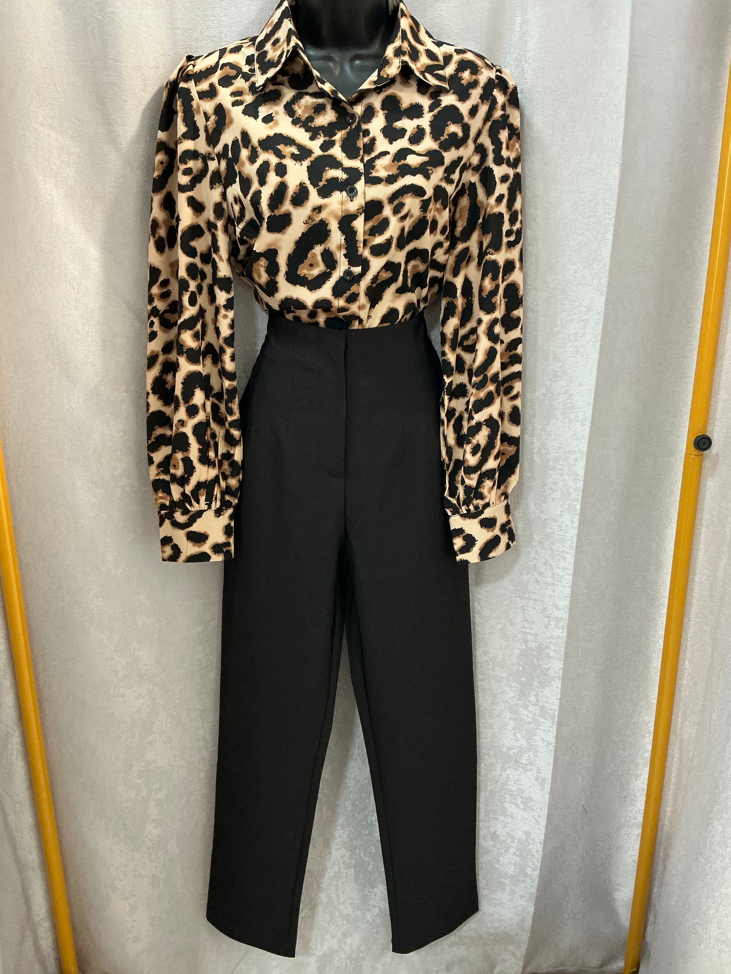 Leo Blouse